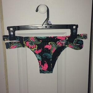 Shade & shore xs bathing suit bottom.